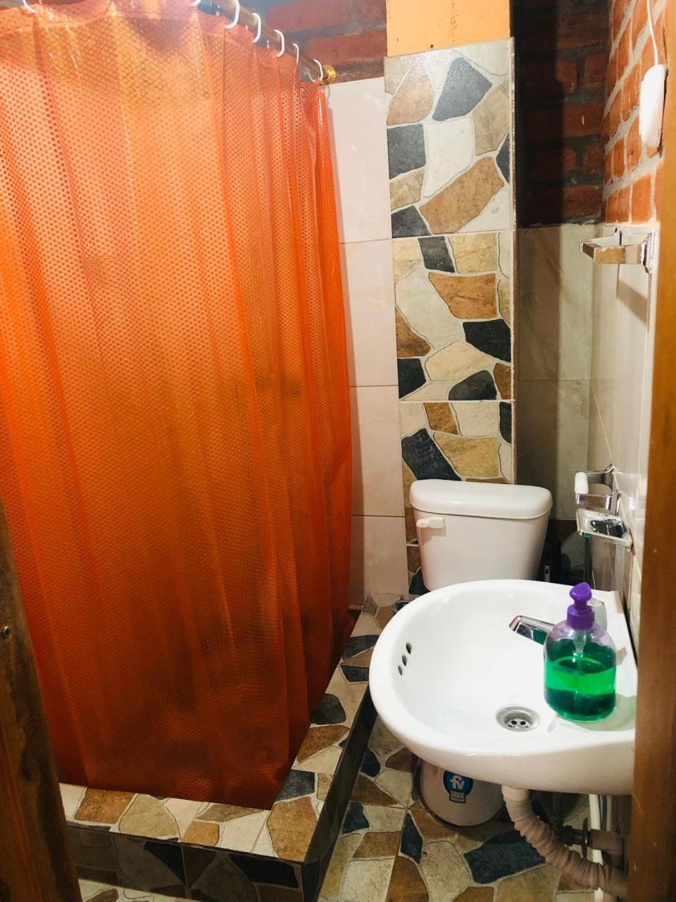 Hostal La Casa Amarilla City Baños Exteriör bild