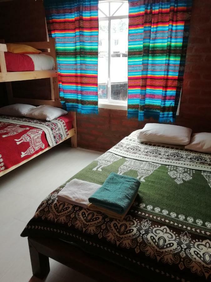 Hostal La Casa Amarilla City Baños Exteriör bild